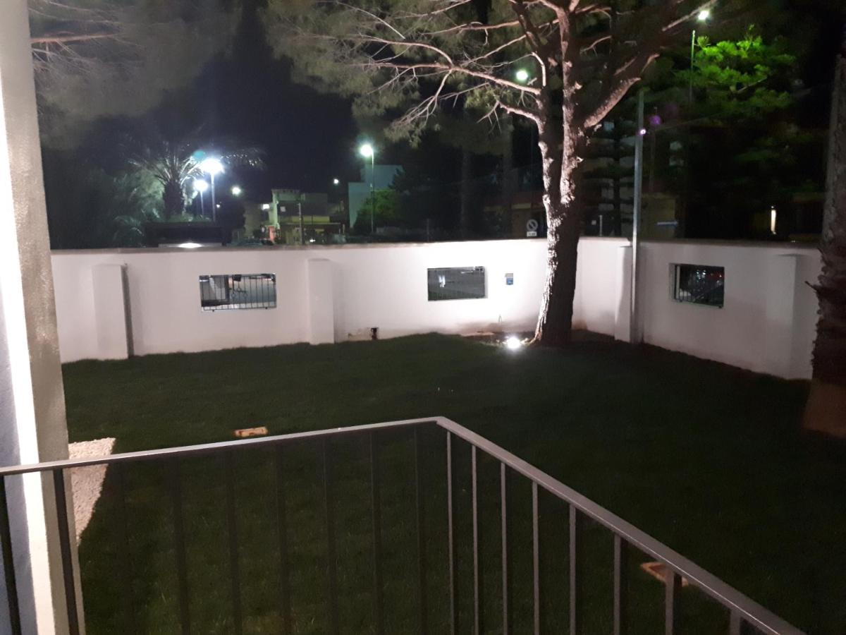 La Casa Di Francesca B&B Con Parcheggio Privato Porto Cesareo Kültér fotó